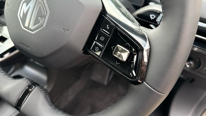 MG MG4 150kW Trophy EV Long Range 64kWh 5dr Auto Electric Hatchback